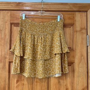 DEREK Heart ❤️ Large Yellow Floral Ruffle Skirt